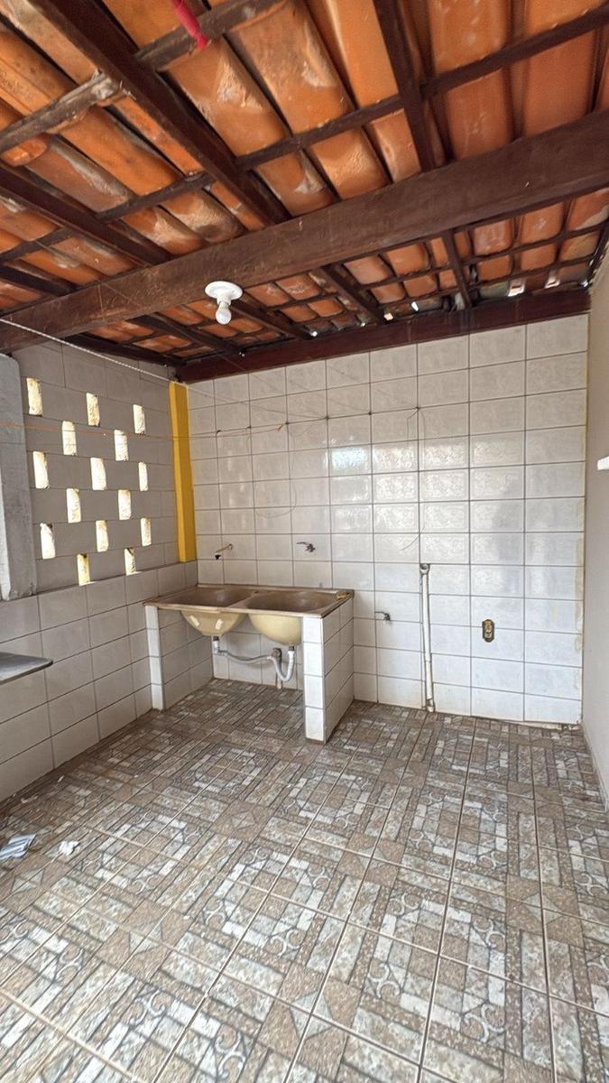 Casa, Centro, 3 Quartos, 0 Vaga, 1 Suíte