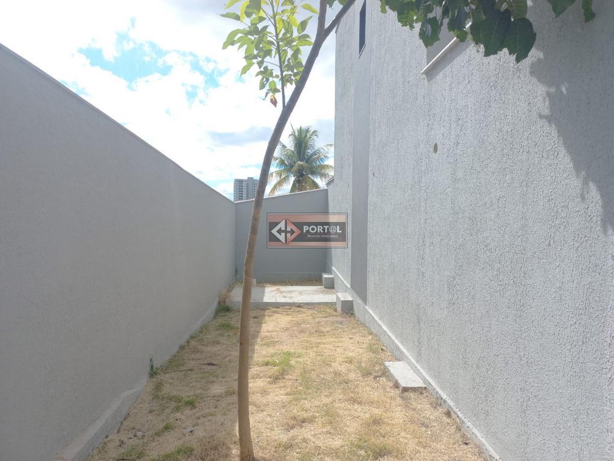 Casa, Santa Mônica, 3 Quartos, 2 Vagas, 1 Suíte