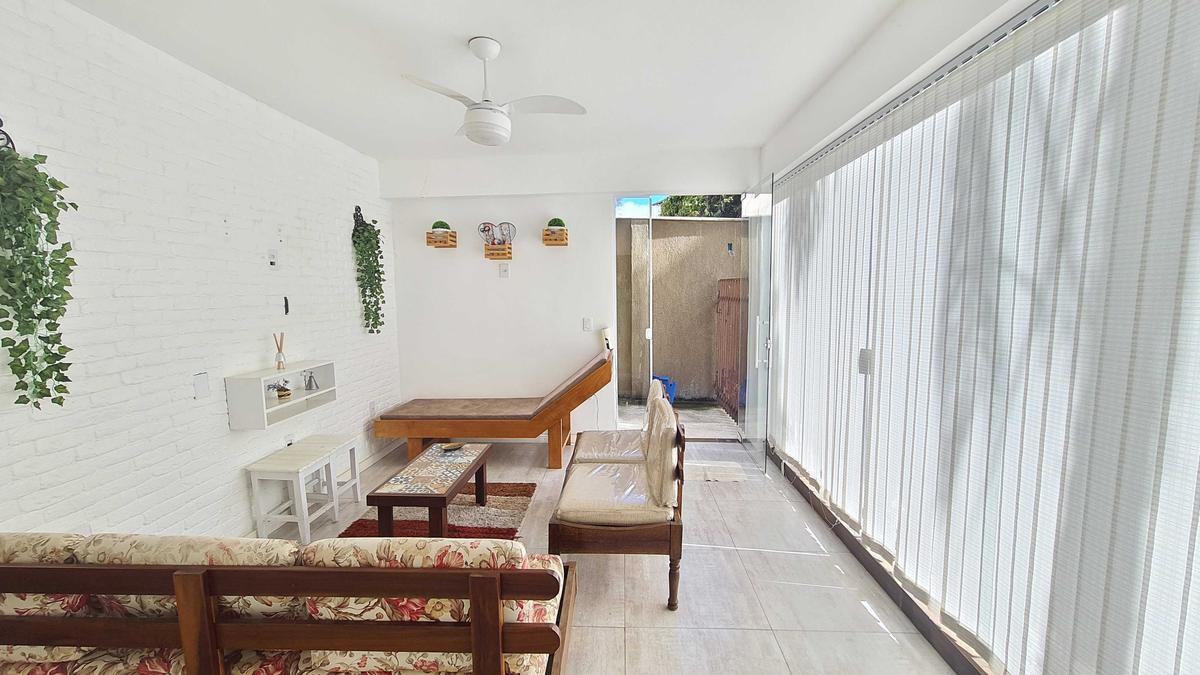 Casa, Jardim Industrial, 3 Quartos, 3 Vagas, 1 Suíte