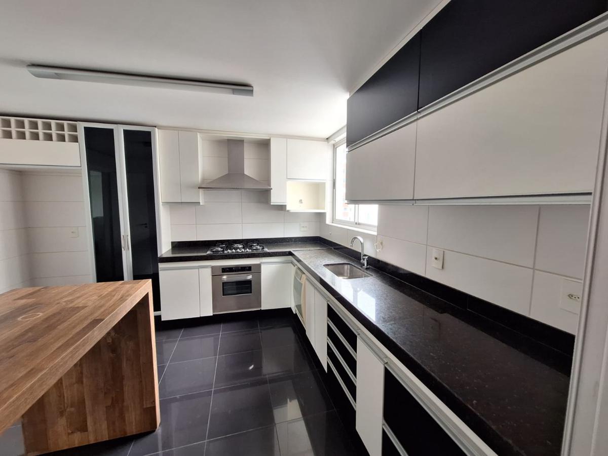 Apartamento, União, 4 Quartos, 4 Vagas, 2 Suítes