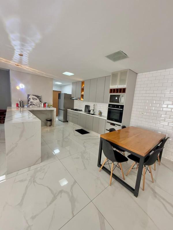 Casa, Colorado, 3 Quartos, 4 Vagas, 1 Suíte