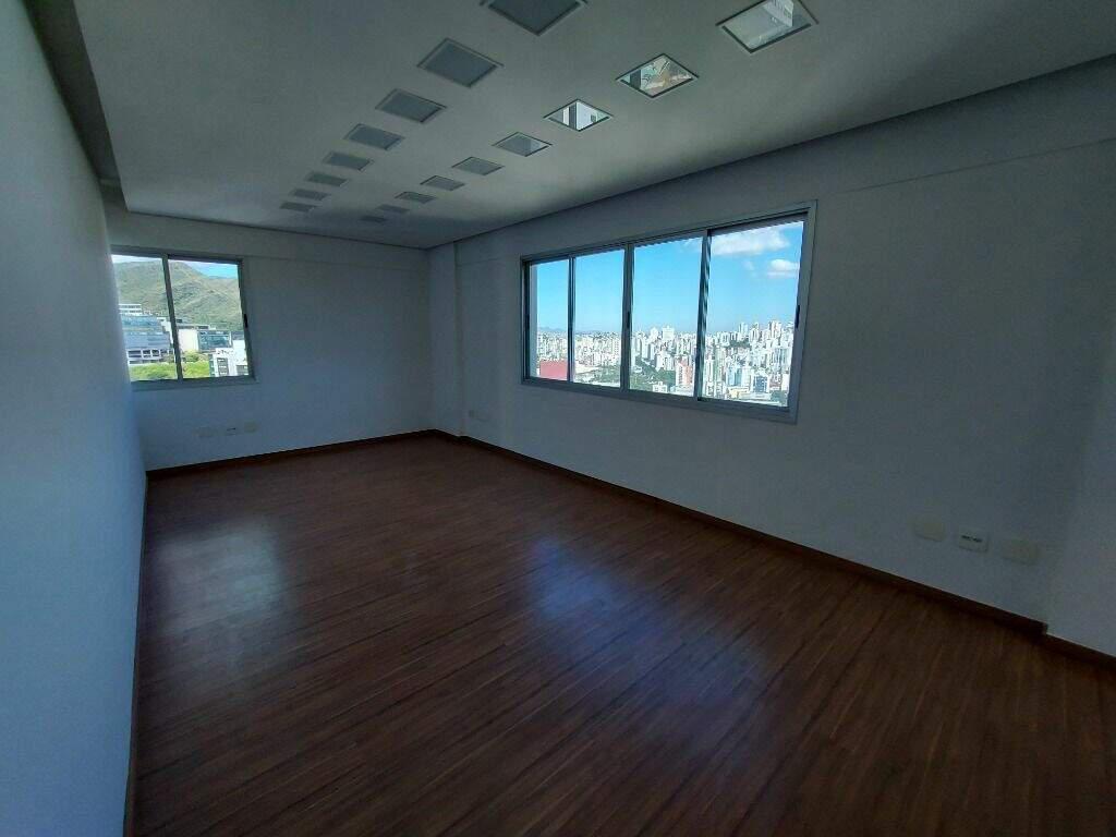 Sala, Estoril, 3 Vagas