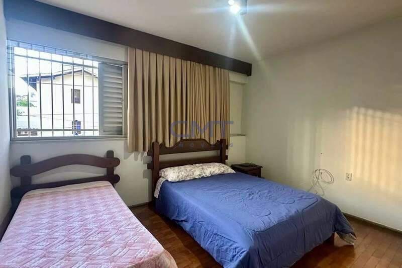 Casa, Serra, 4 Quartos, 4 Vagas, 1 Suíte