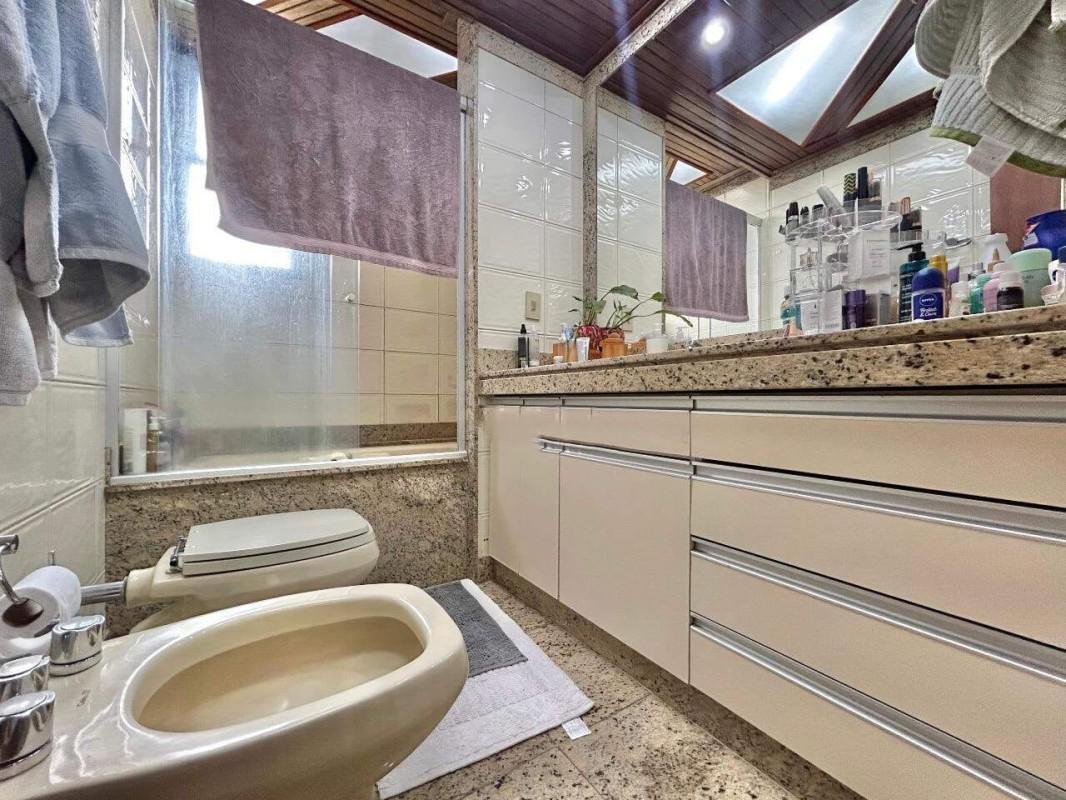 Apartamento, Funcionários, 4 Quartos, 2 Vagas, 1 Suíte