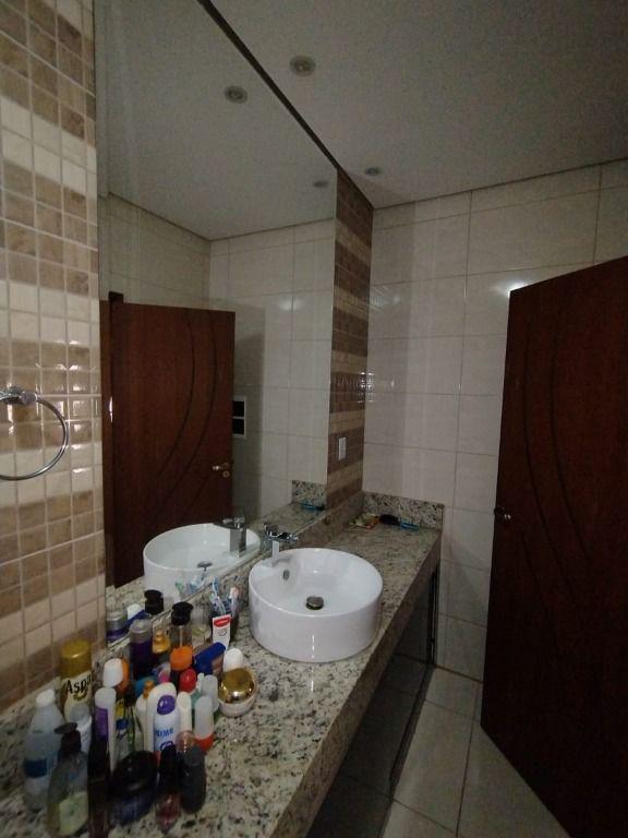 Casa, Mangueiras, 3 Quartos, 4 Vagas, 1 Suíte