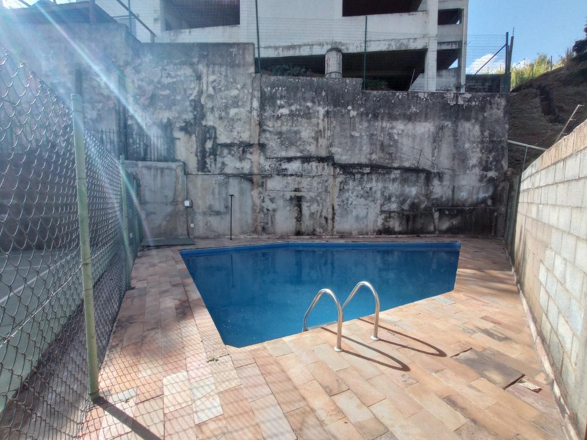 Casa, Estoril, 4 Quartos, 10 Vagas, 1 Suíte