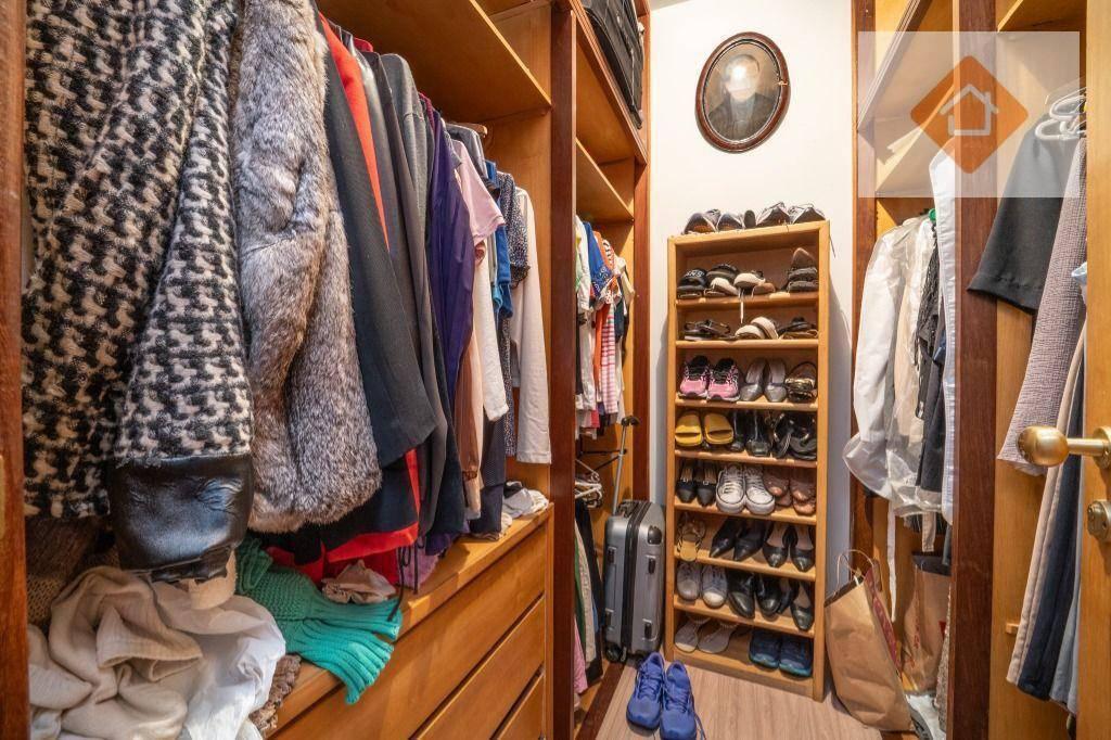 Apartamento, Funcionários, 4 Quartos, 2 Vagas, 1 Suíte