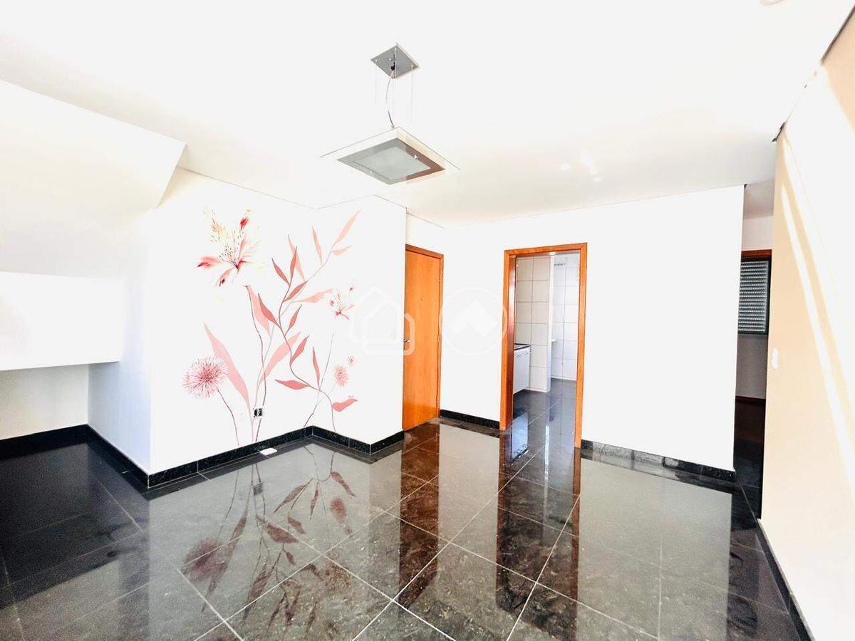 Cobertura, Castelo, 4 Quartos, 2 Vagas, 1 Suíte