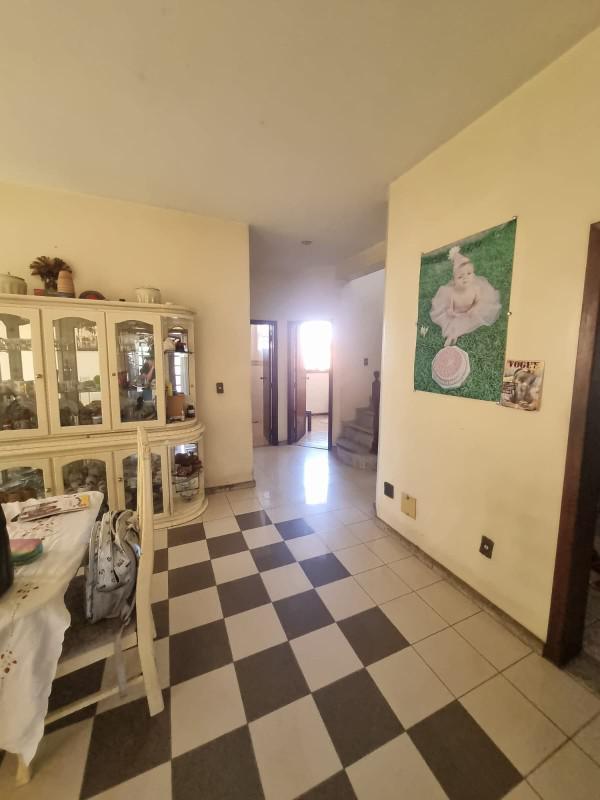 Casa, Três Barras, 5 Quartos, 3 Vagas, 1 Suíte