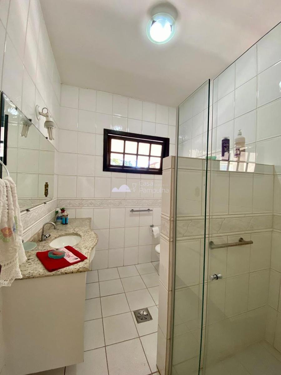 Casa, Itapoã, 3 Quartos, 4 Vagas, 1 Suíte