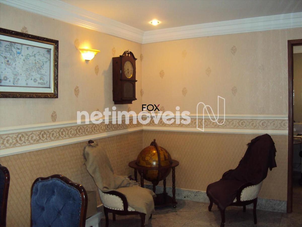 Sala, Barro Preto, 0 Quarto, 2 Vagas