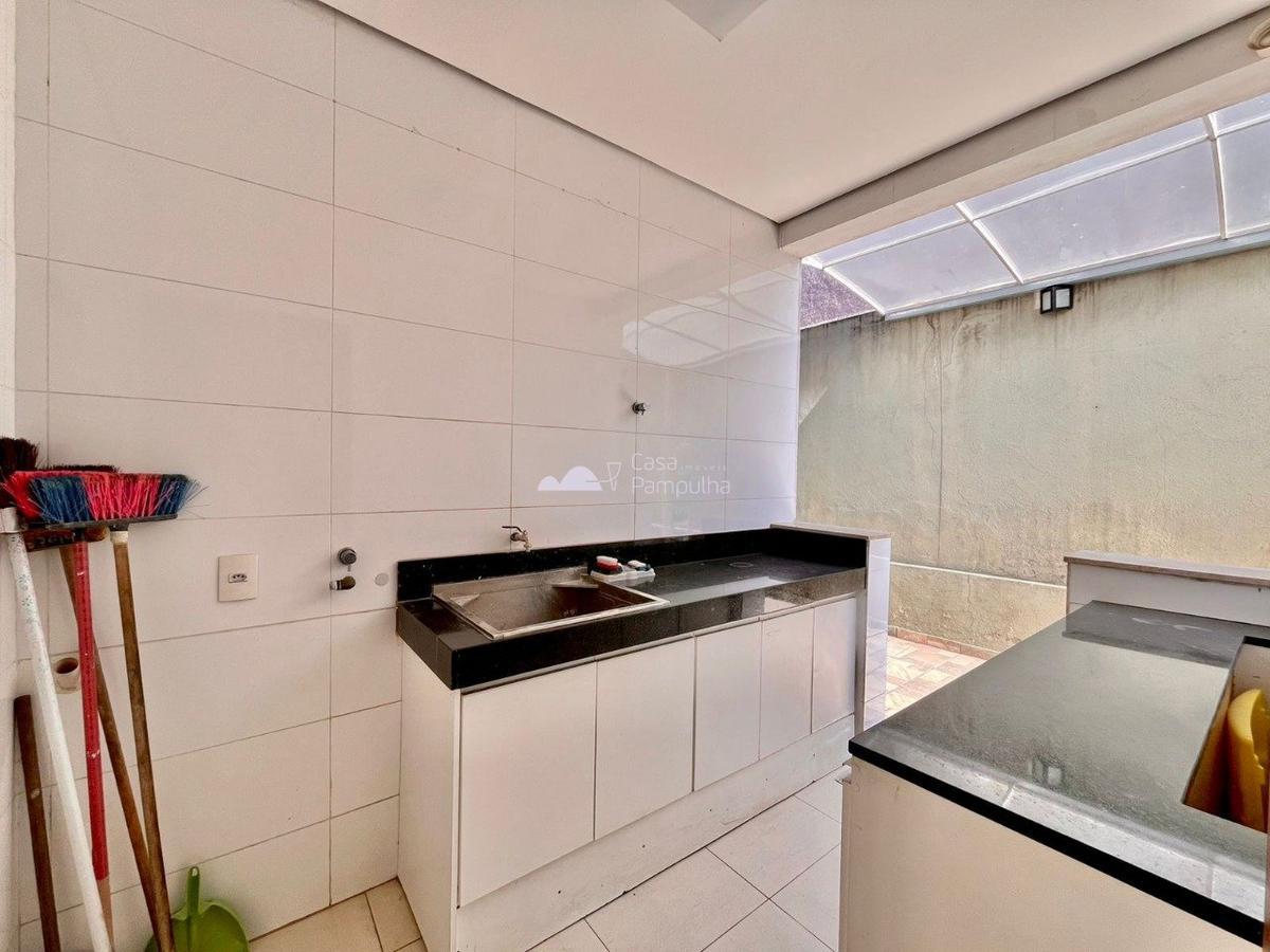 Casa, Trevo, 4 Quartos, 4 Vagas, 2 Suítes