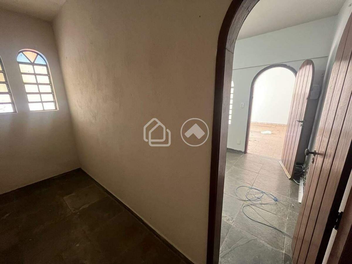Casa, Mangabeiras, 4 Quartos, 4 Vagas, 1 Suíte