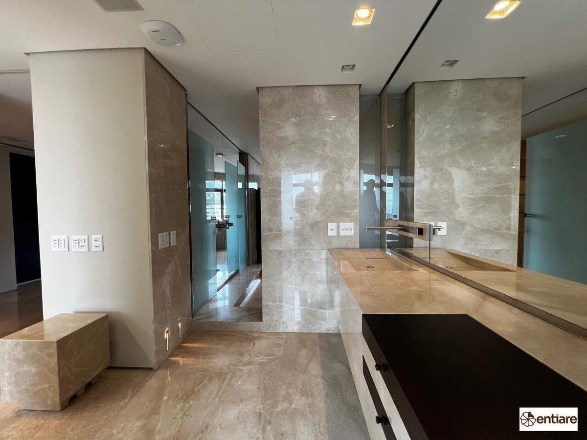 Apartamento, Santa Lúcia, 3 Quartos, 5 Vagas, 3 Suítes