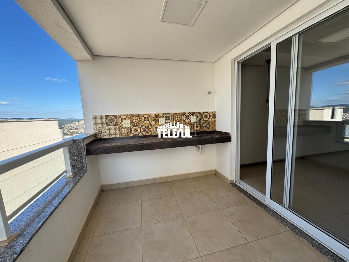 Apartamento, Centro, 2 Quartos, 2 Vagas, 1 Suíte