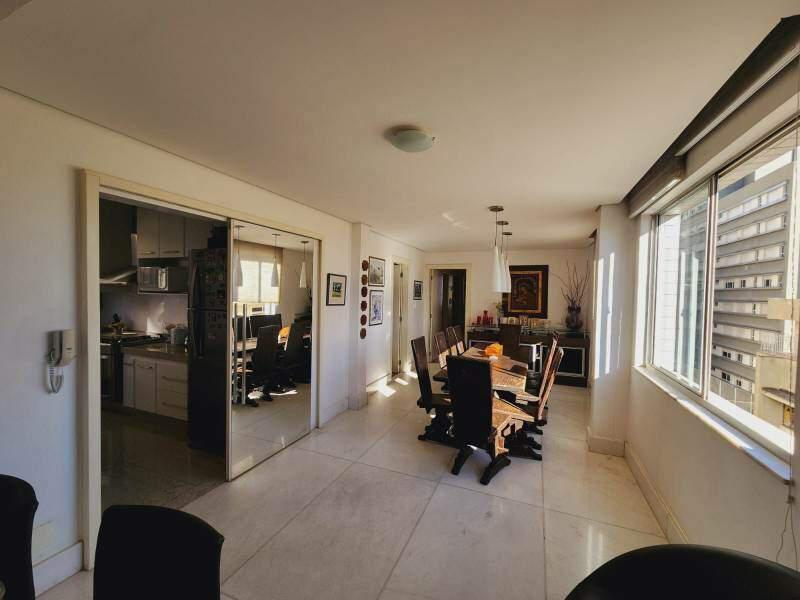 Apartamento, Funcionários, 4 Quartos, 2 Vagas, 1 Suíte