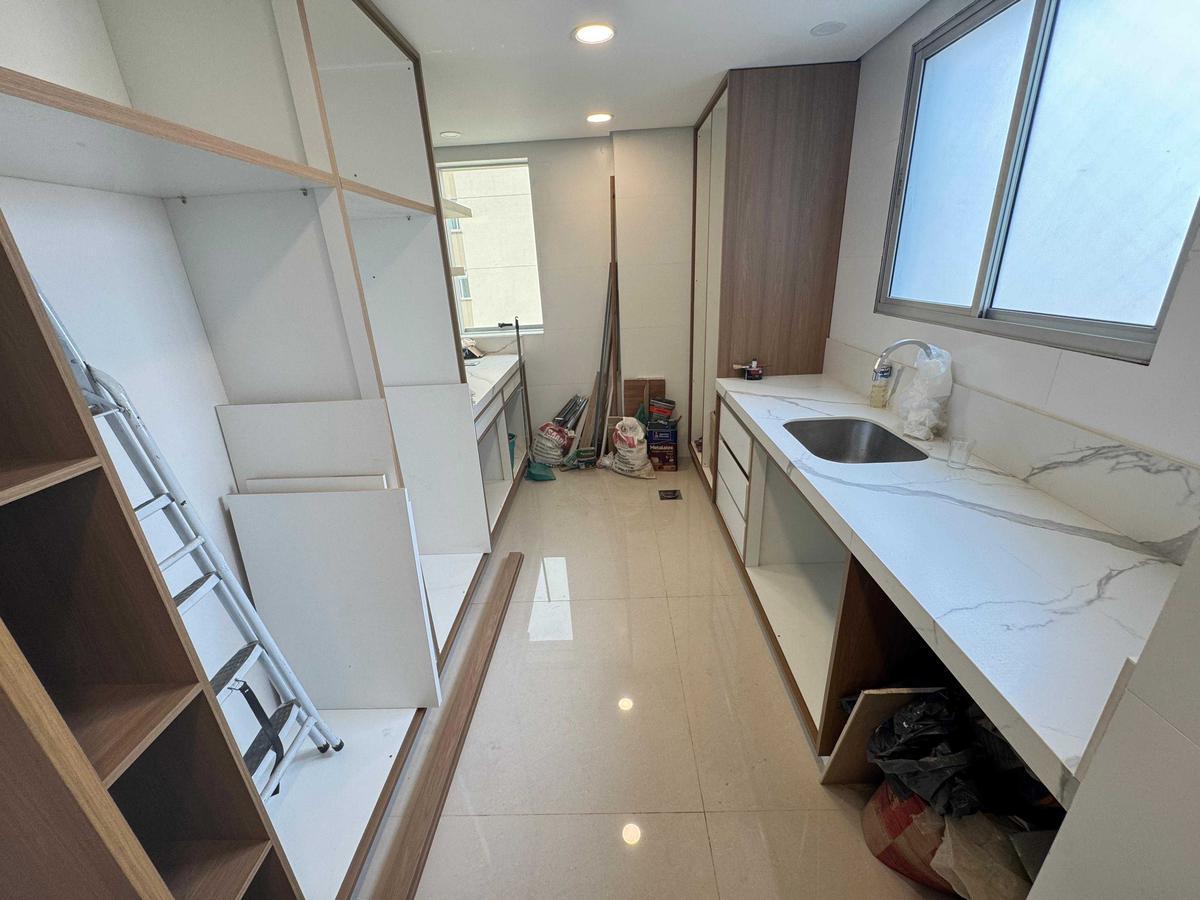 Apartamento, Fernão Dias, 4 Quartos, 2 Vagas, 2 Suítes