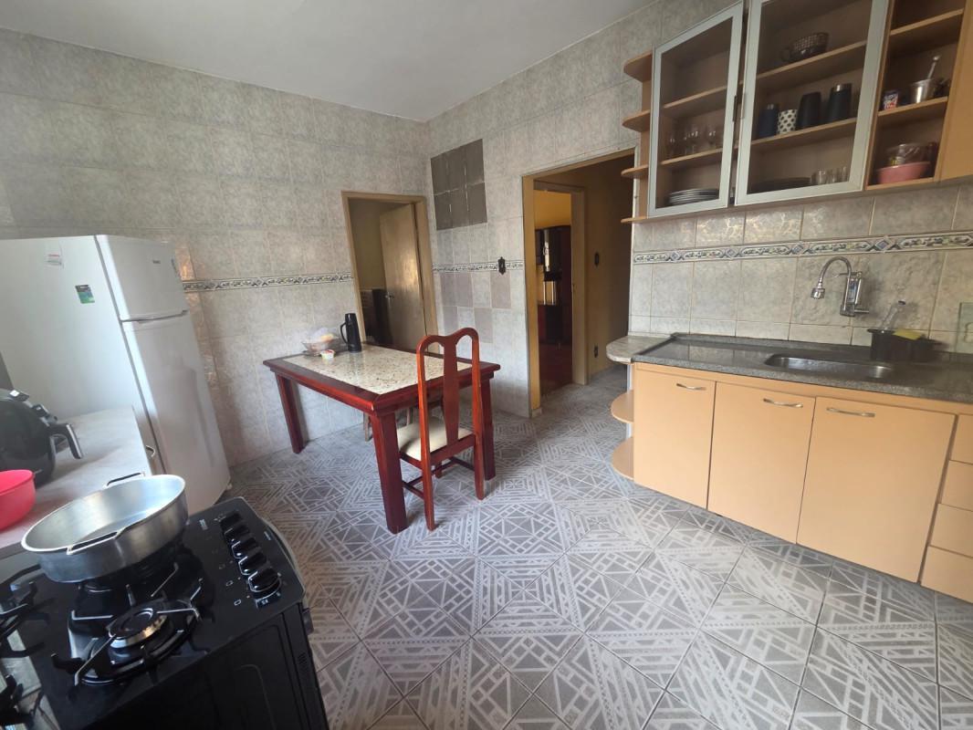 Casa, Novo Glória, 4 Quartos, 5 Vagas, 2 Suítes