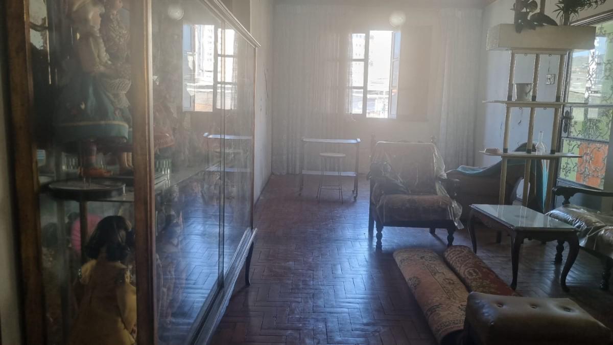 Casa, Santa Efigênia, 3 Quartos, 0 Vaga