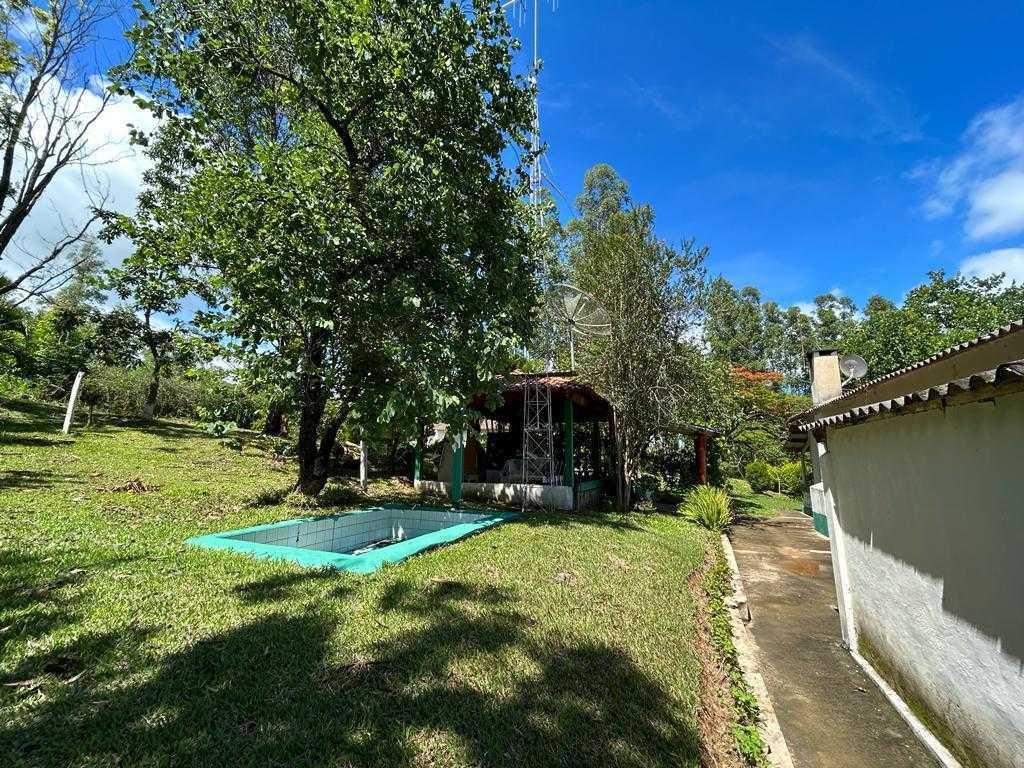 Fazenda, Zona Rural, 4 Quartos, 0 Vaga