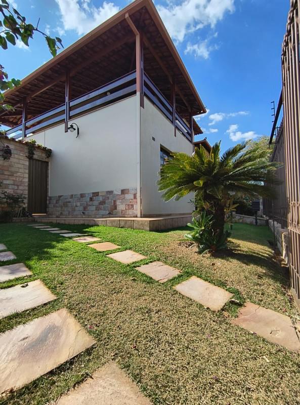 Casa, Tirol, 5 Quartos, 8 Vagas, 1 Suíte