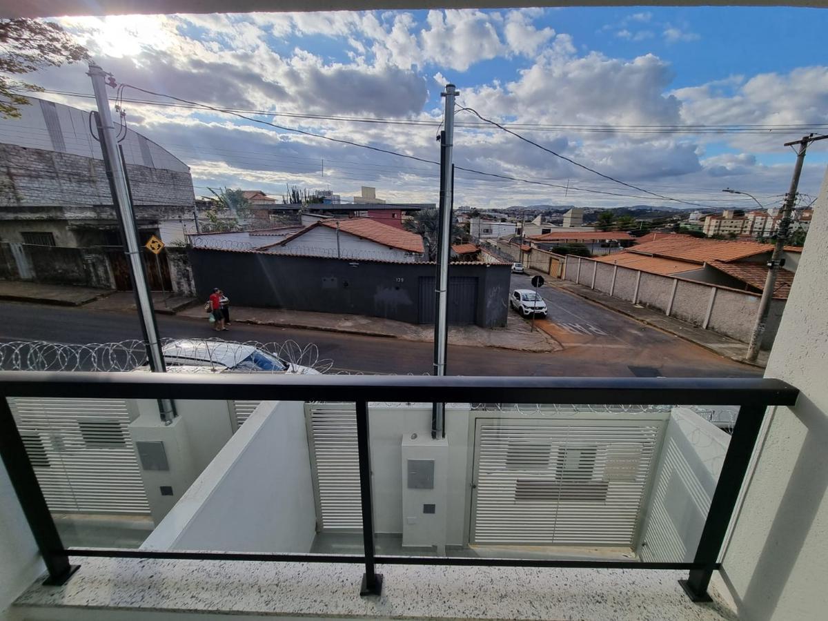 Casa, Floramar, 3 Quartos, 2 Vagas