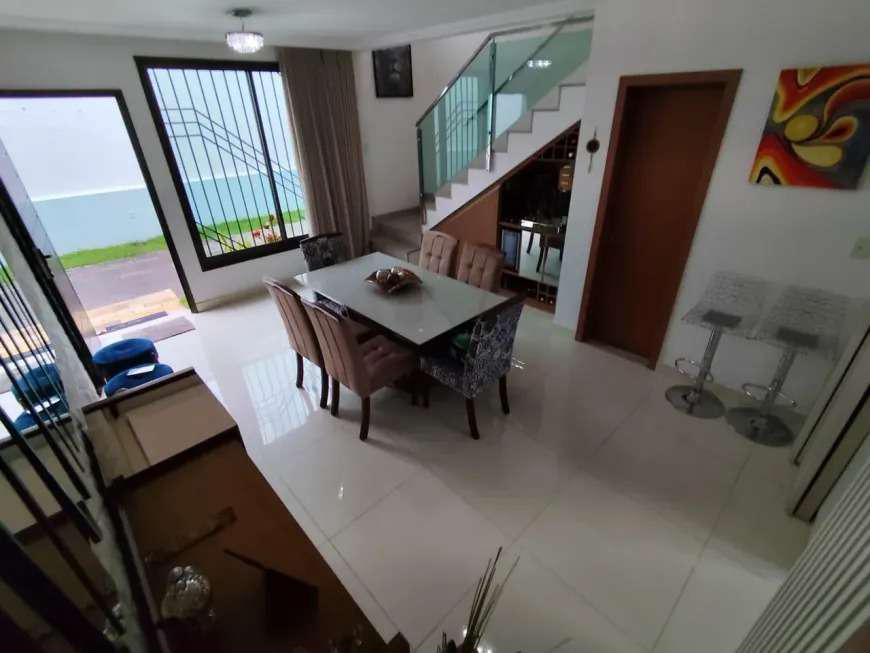 Casa, Trevo, 3 Quartos, 2 Vagas, 1 Suíte