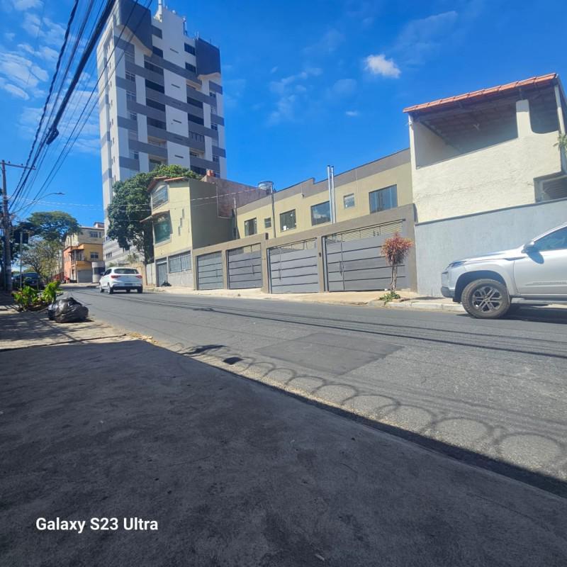 Casa, Jardim América, 2 Quartos, 1 Vaga