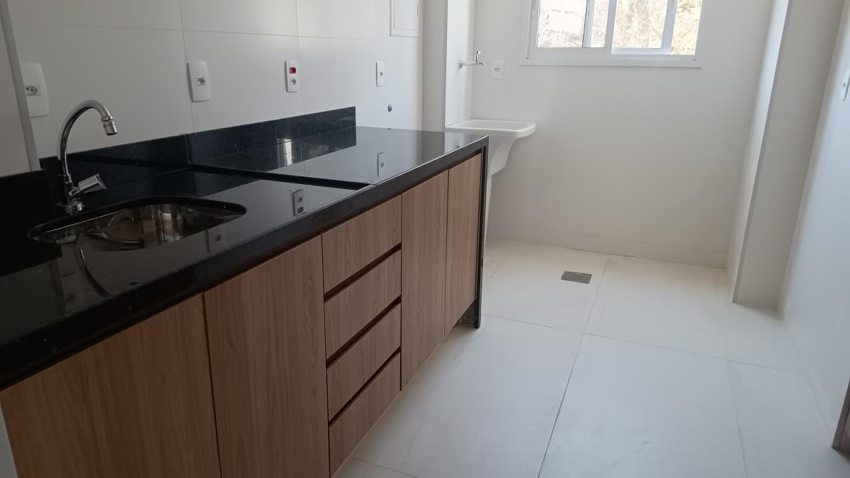 Apartamento, Sagrada Família, 3 Quartos, 2 Vagas, 1 Suíte
