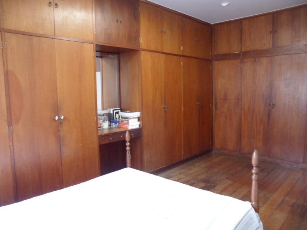 Casa, Gutierrez, 5 Quartos, 4 Vagas, 1 Suíte