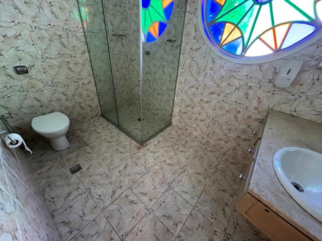 Casa, Funcionários, 3 Quartos, 2 Vagas