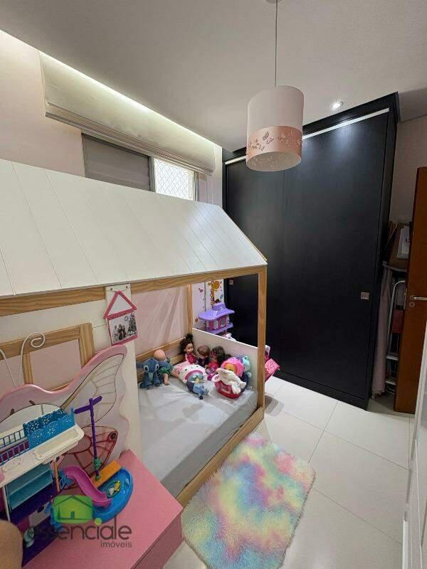 Apartamento, Europa, 2 Quartos, 1 Vaga