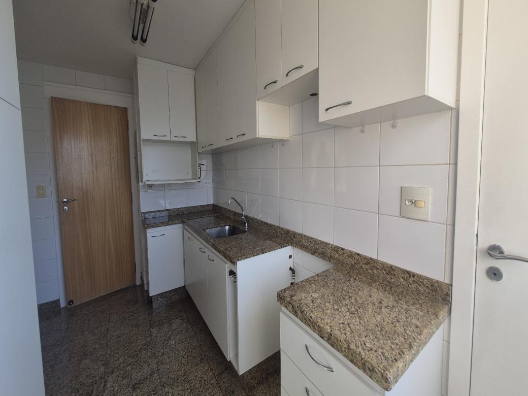 Apartamento, Funcionários, 2 Quartos, 2 Vagas, 1 Suíte