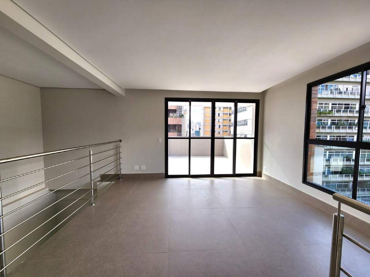 Cobertura, Serra, 3 Quartos, 2 Vagas, 1 Suíte