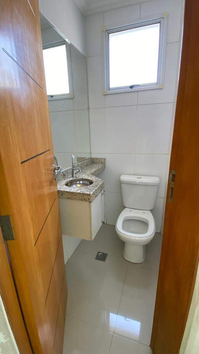 Casa, Centro, 3 Quartos, 2 Vagas, 1 Suíte