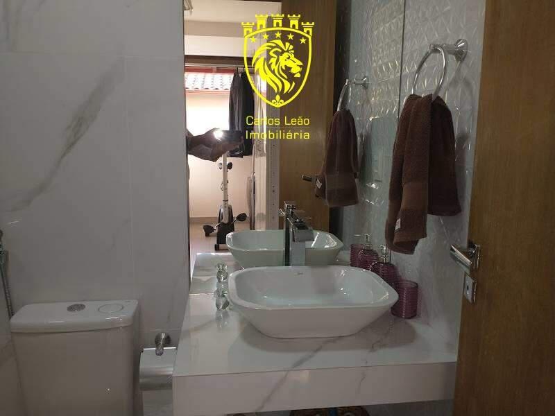 Casa, São José, 3 Quartos, 4 Vagas, 2 Suítes