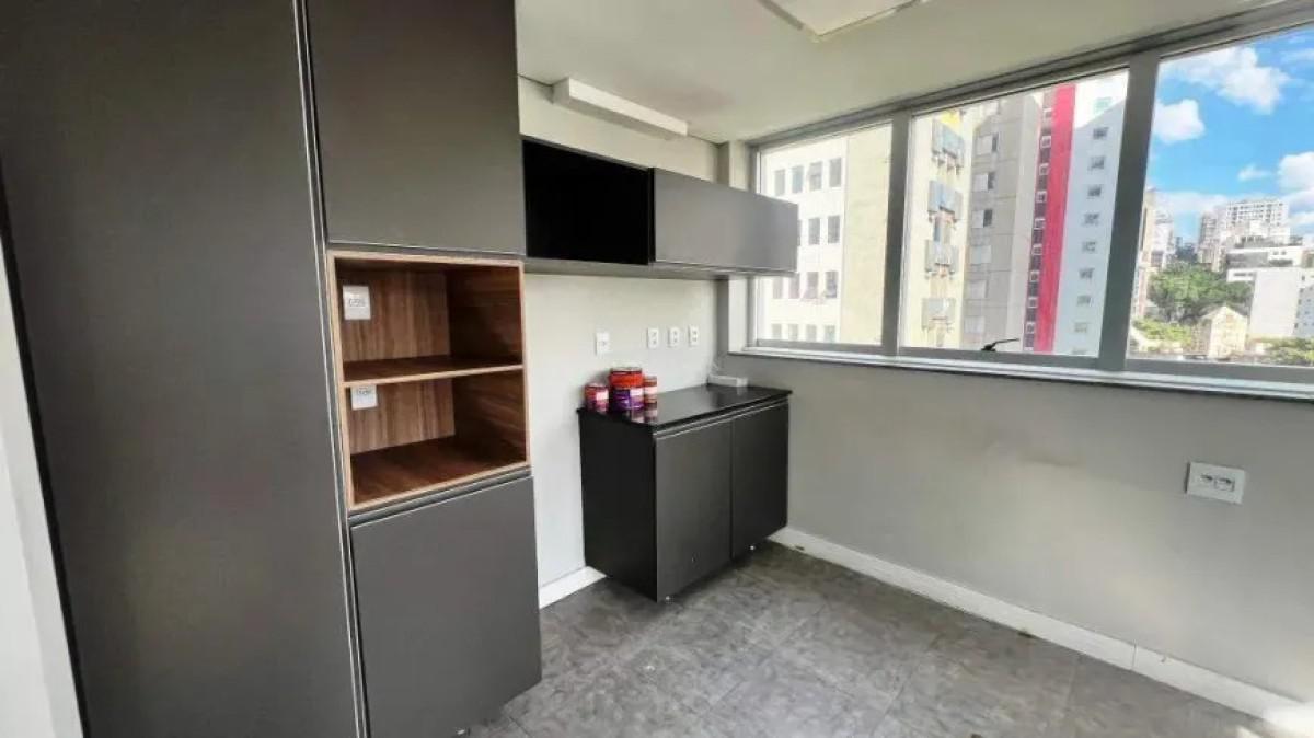 Sala, Savassi, 0 Quarto, 8 Vagas