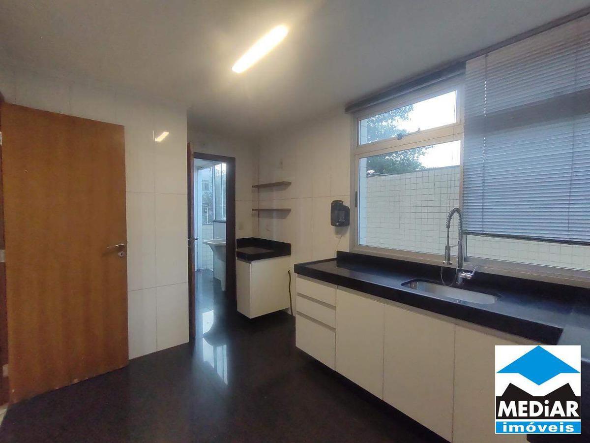 Apartamento, São José, 4 Quartos, 2 Vagas, 2 Suítes