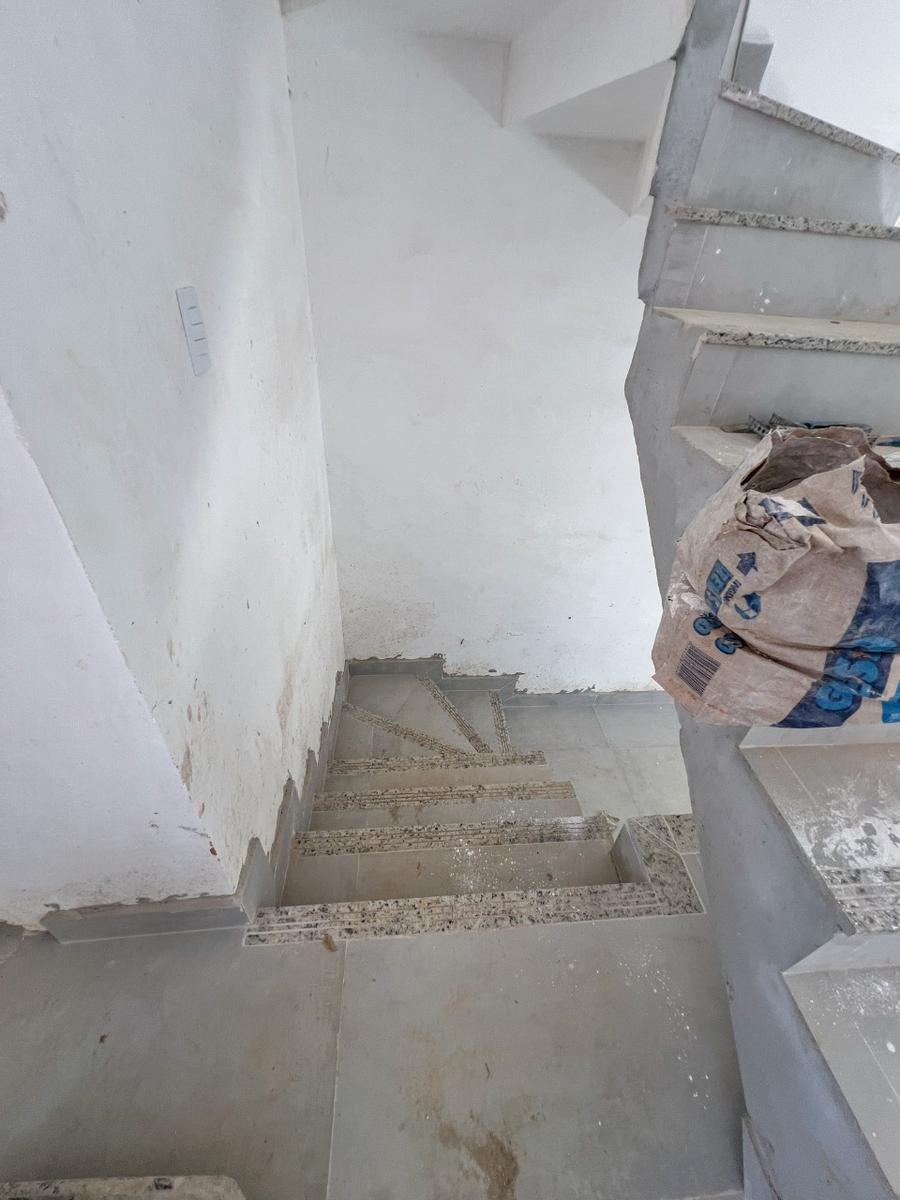 Casa, Letícia, 3 Quartos, 2 Vagas, 1 Suíte