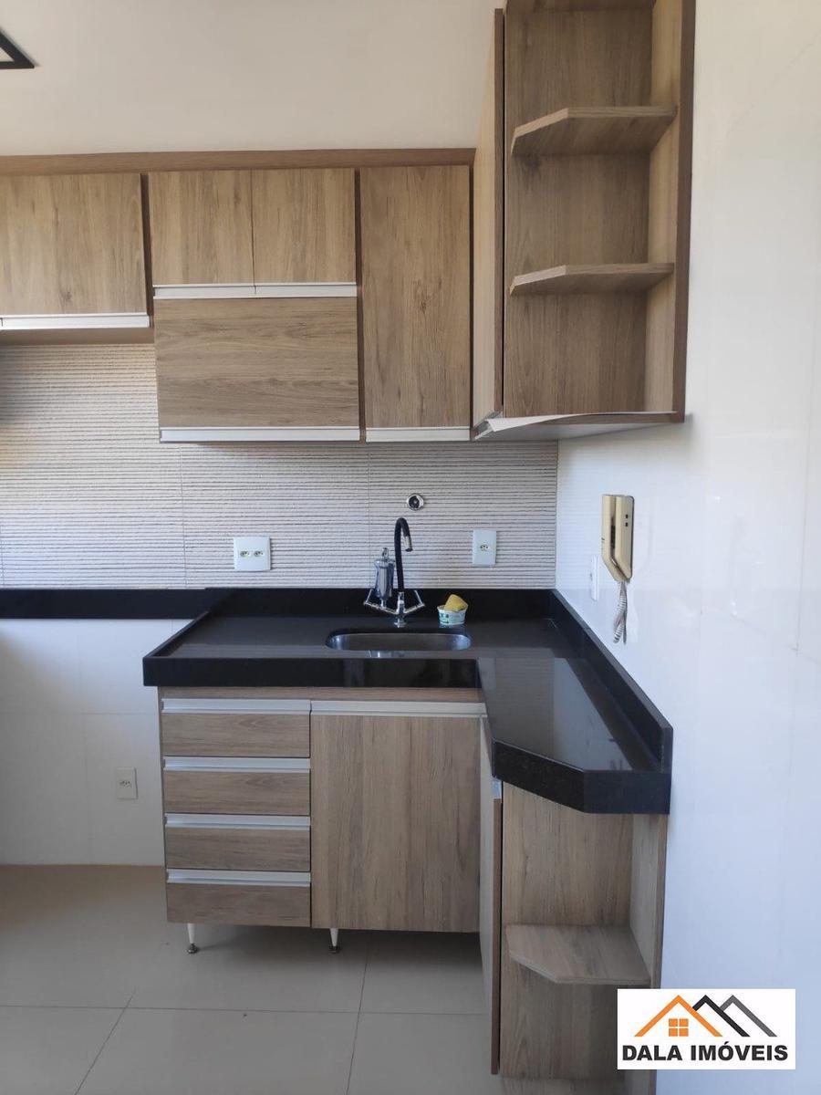 Apartamento, Jardim Vitória, 2 Quartos, 1 Vaga