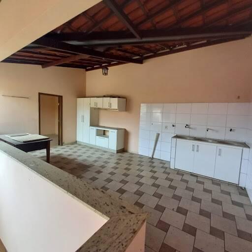 Casa, Universitário, 4 Quartos, 3 Vagas, 1 Suíte