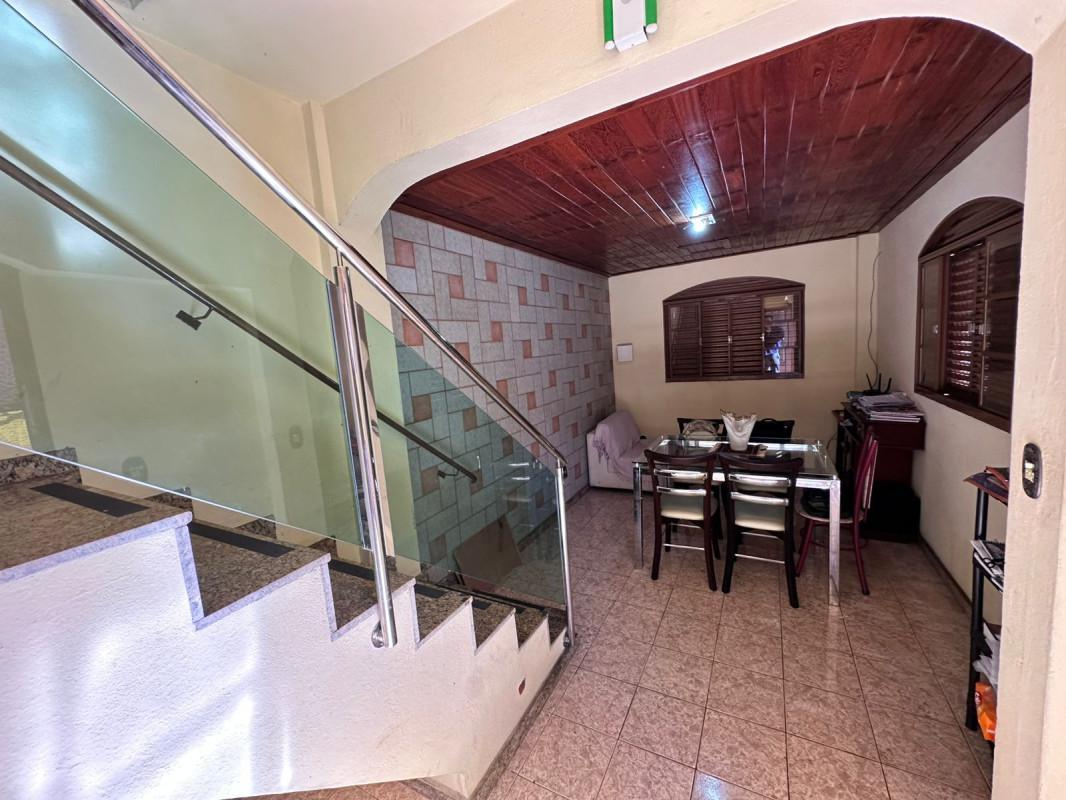 Casa, Novo Progresso, 5 Quartos, 4 Vagas, 1 Suíte