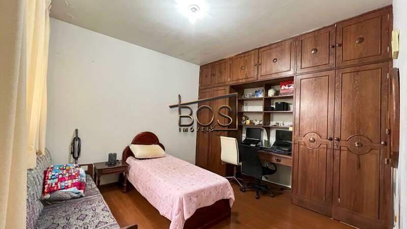 Casa, Serra, 7 Quartos, 8 Vagas, 2 Suítes