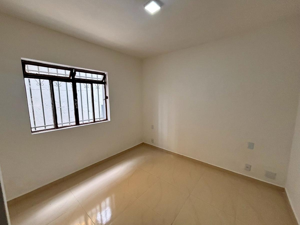 Apartamento, Floramar, 3 Quartos, 0 Vaga, 1 Suíte