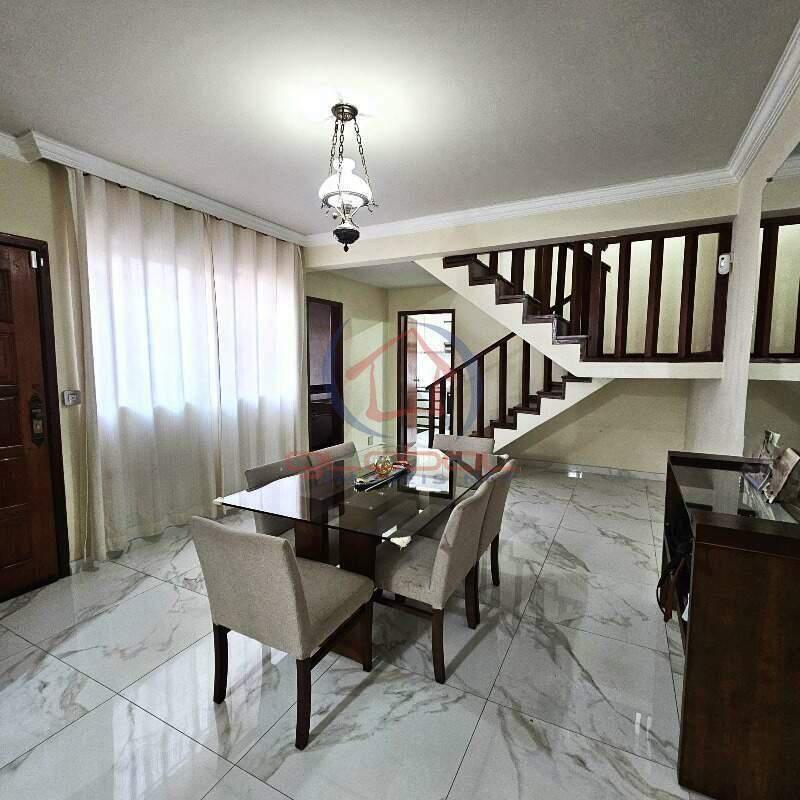 Casa, Castelo, 3 Quartos, 3 Vagas, 2 Suítes