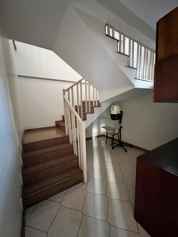 Casa, Arvoredo, 4 Quartos, 6 Vagas, 1 Suíte