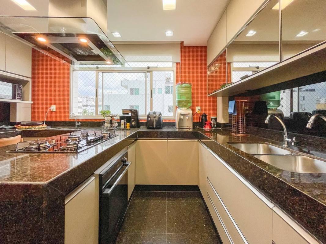 Apartamento, Castelo, 4 Quartos, 2 Vagas, 2 Suítes