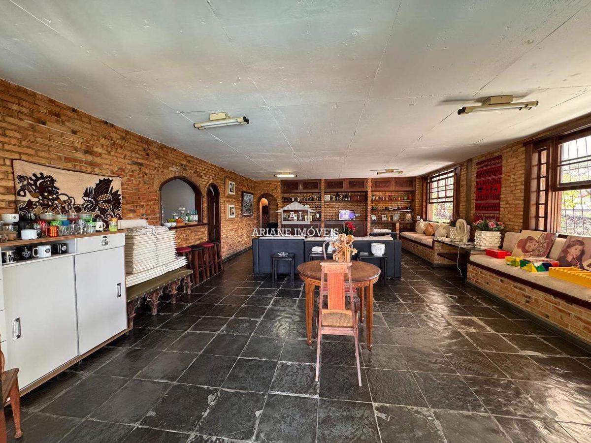 Casa, Bandeirantes (pampulha), 4 Quartos, 10 Vagas, 3 Suítes
