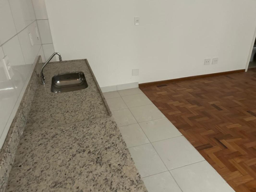 Apartamento, Centro, 1 Quarto, 0 Vaga, 1 Suíte