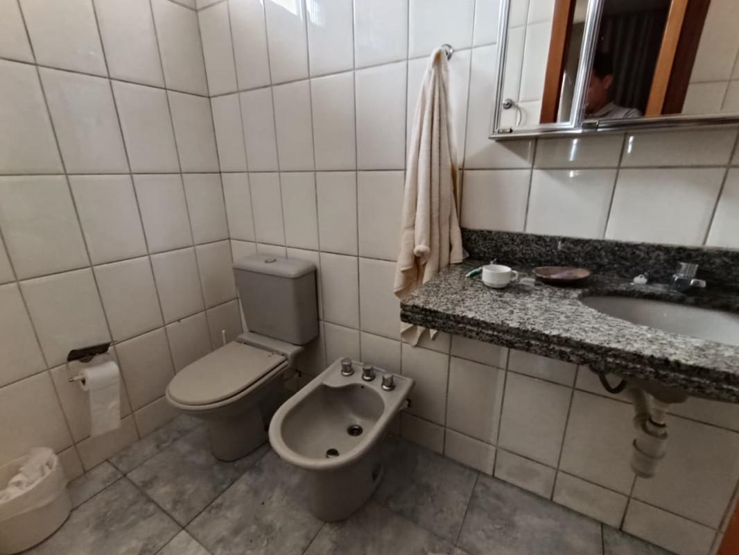 Casa, Caiçaras, 3 Quartos, 9 Vagas, 1 Suíte